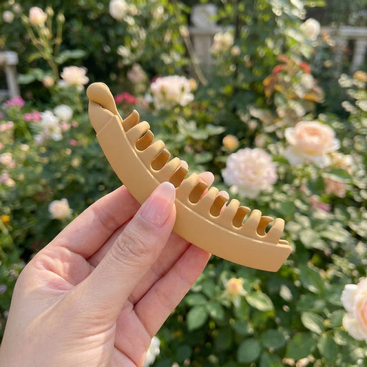 Matte Banana Clip